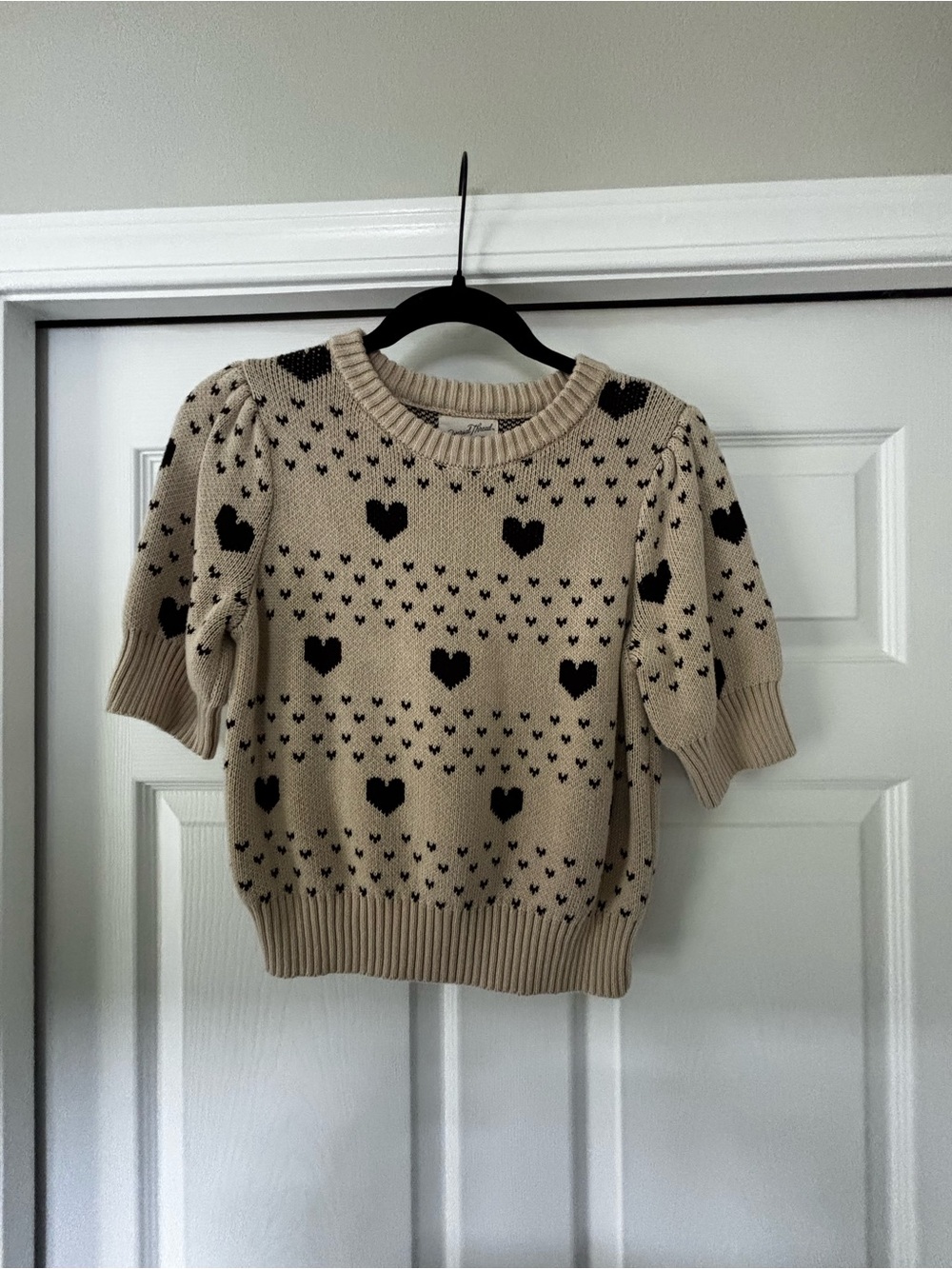 Universal Thread Beige Sweater with Black Heart Motif